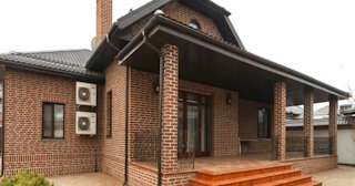 Строительство домов из кирпича с мансардой в Новоалтайске | от 3617 рублей
